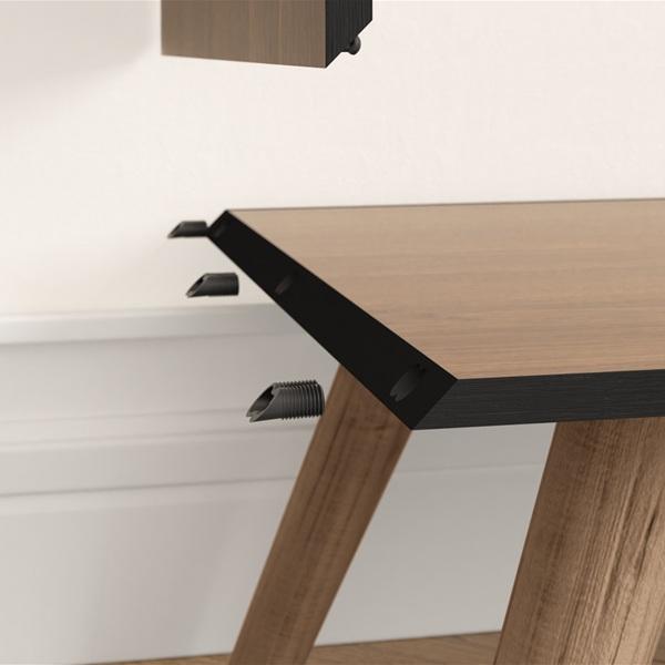 Keyhole Fixture 