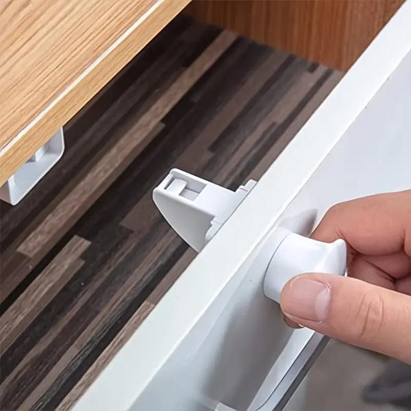 Magnet Lock, White, Set of 4 Locks, 1 key & 1 Installation